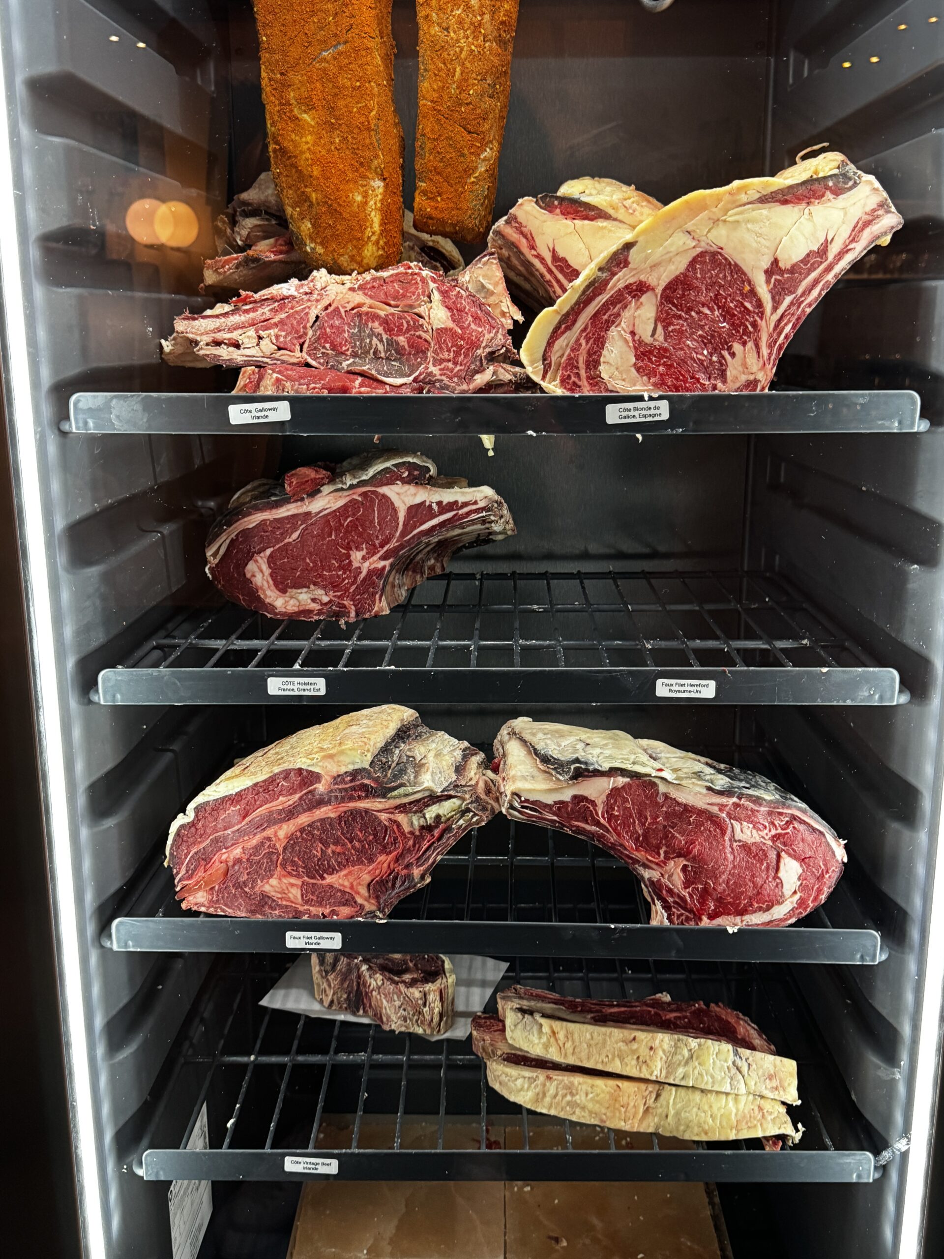 Les Complices • Schiltigheim : Le paradis des viandards et du fumé